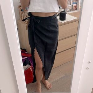Posse Wrap Linen Skirt